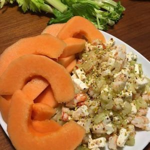 Beatrice - insalata di gamberi, melone, sedano e feta